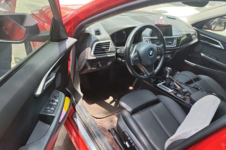 Used BMW 1 Series 2018 118i Sport Edition Driver Seat