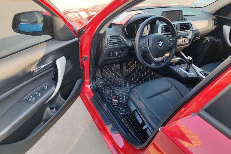 Used BMW 1 Series 2018 118i Leading Model Driver Seat