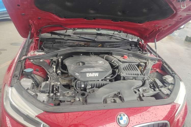 Used BMW 1 Series 2018 118i Sport Edition Engine Bay