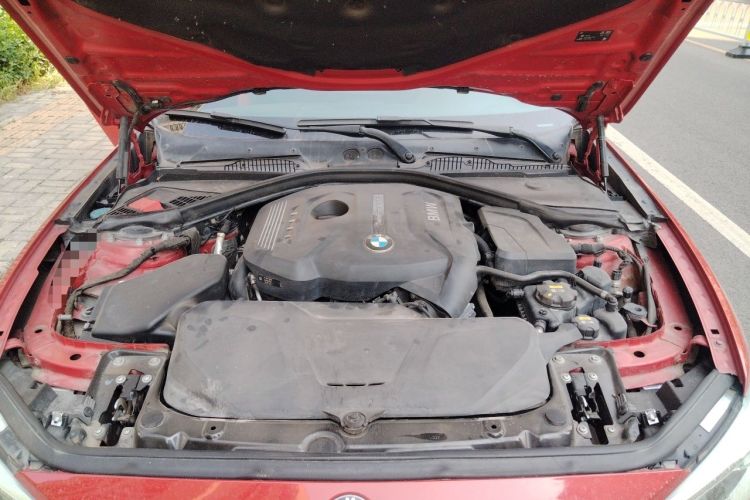 Used BMW 1 Series 2018 120i M Sport Package Engine Bay