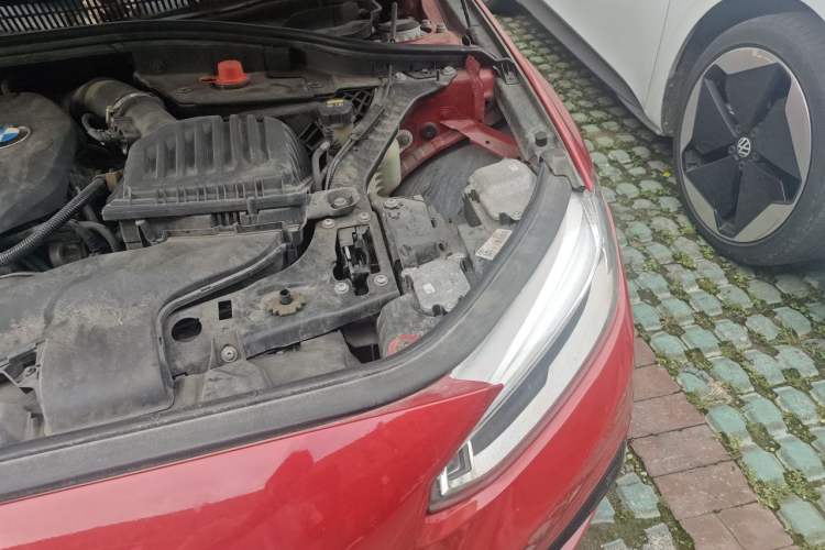 Used BMW 1 Series 2018 118i Sport Edition Engine Bay Left