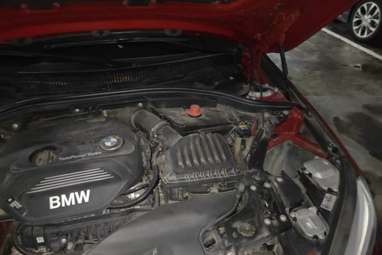 Used BMW 1 Series 2018 118i Sport Edition Engine Bay Left