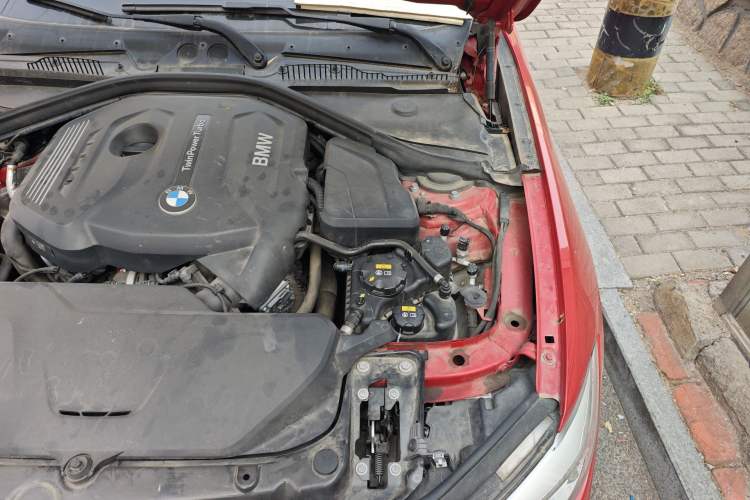 Used BMW 1 Series 2018 120i M Sport Package Engine Bay Left