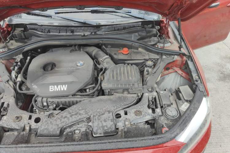 Used BMW 1 Series 2018 118i Fashion Model Engine Bay Left