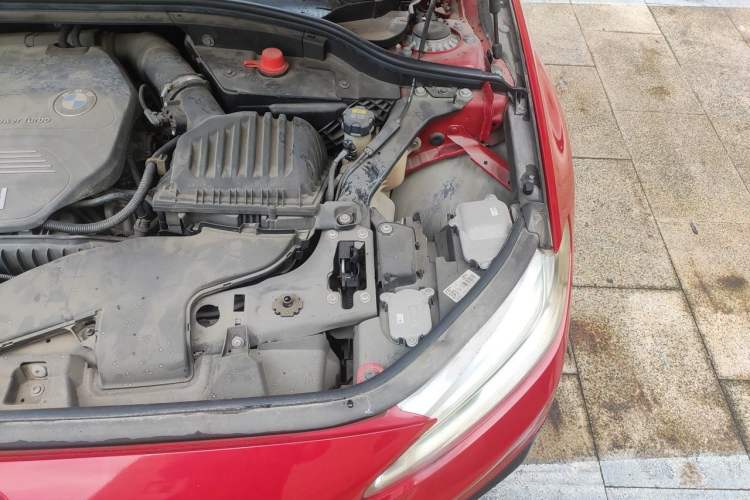 Used BMW 1 Series 2018 118i Design Package Edition Engine Bay Left