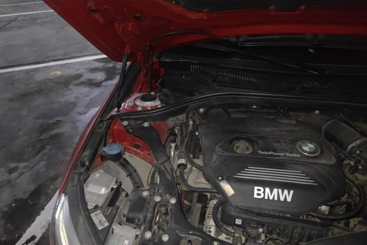 Used BMW 1 Series 2018 118i Sport Edition Engine Bay Right