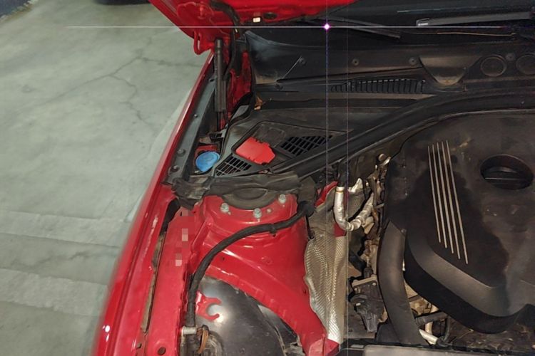 Used BMW 1 Series 2018 118i Leading Model Engine Bay Right
