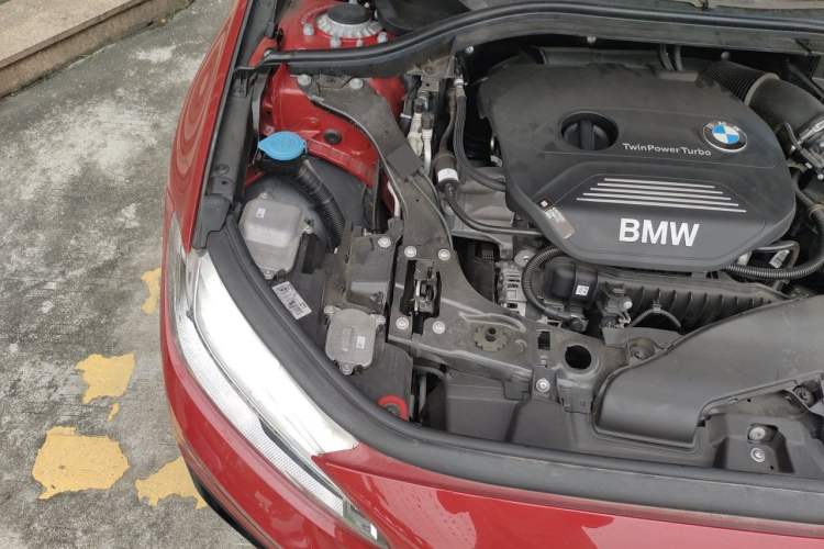 Used BMW 1 Series 2018 118i Sport Edition Engine Bay Right