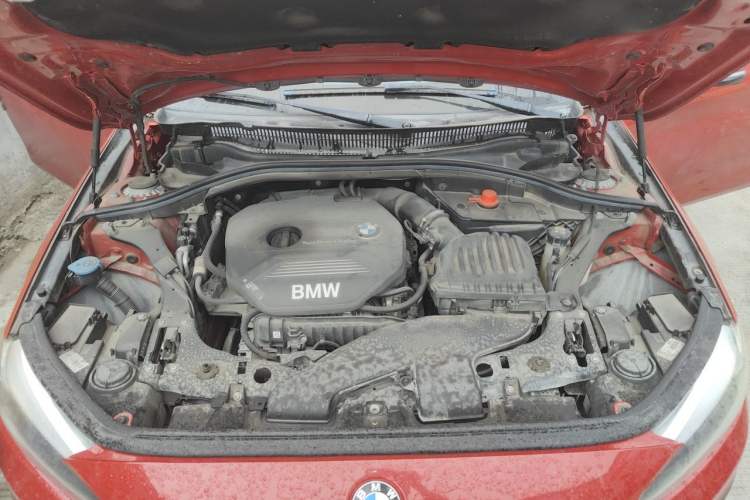 Used BMW 1 Series 2018 118i Fashion Model Engine Bay