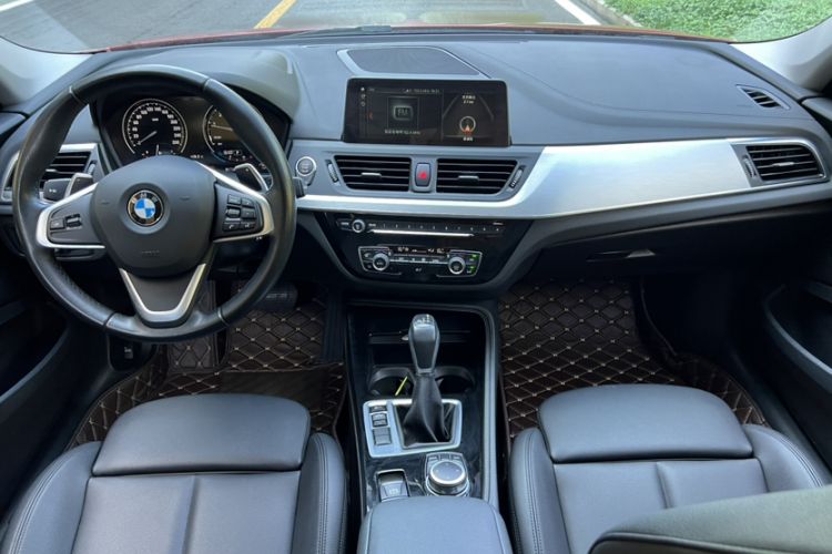 Used BMW 1 Series 2018 120i Design Package Model Exterior 2