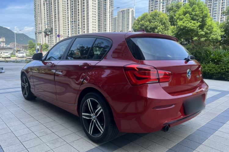 Used BMW 1 Series 2018 118i Sport Design Package Exterior 4