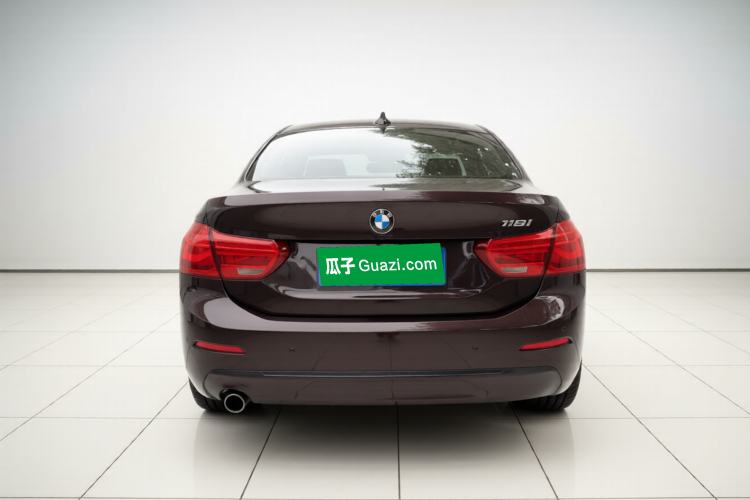 Used BMW 1 Series 2018 118i Design Package Edition Exterior 4