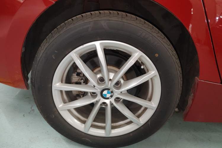 Used BMW 1 Series 2018 Revised 118i Fashion Edition Exterior 5