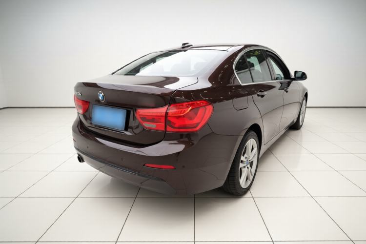 Used BMW 1 Series 2018 118i Design Package Edition Exterior 5