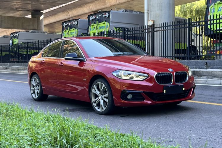 Used BMW 1 Series 2018 120i Design Package Model Exterior 7