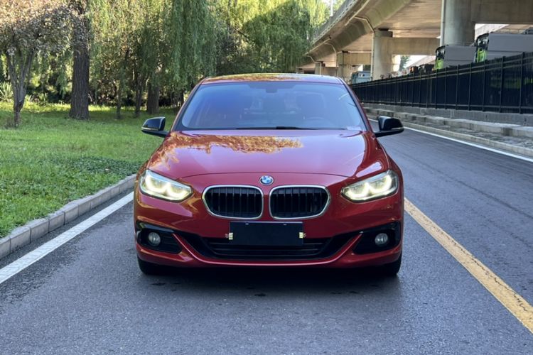 Used BMW 1 Series 2018 120i Design Package Model Exterior 8