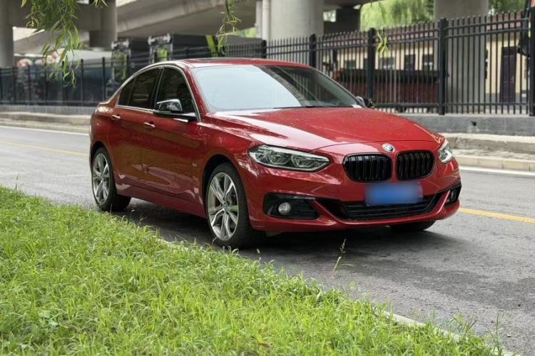 Used BMW 1 Series 2018 120i Design Package Model Exterior 9