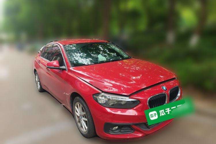 Used BMW 1 Series 2018 118i Fashion Model Front Right 45 Deg