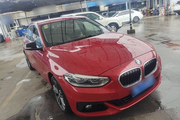 Used BMW 1 Series 2018 118i Sport Edition Front Right 45 Deg