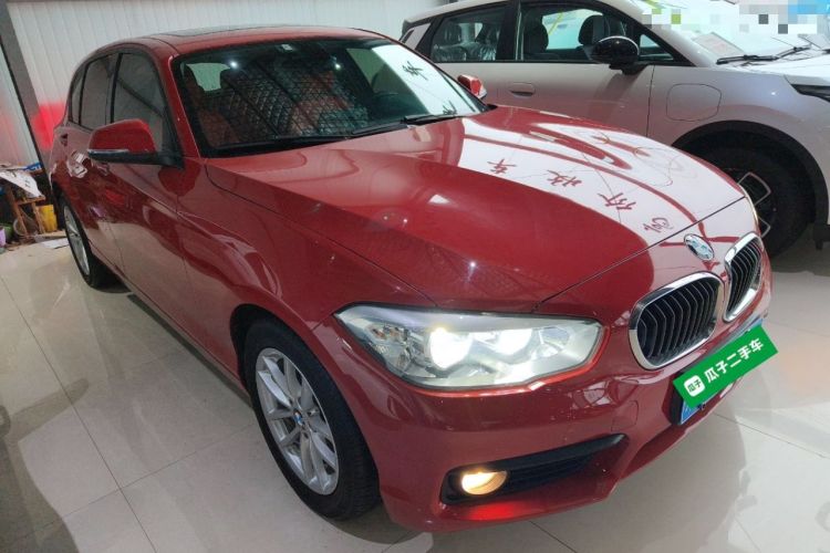 Used BMW 1 Series 2018 118i Leading Model Front Right 45 Deg