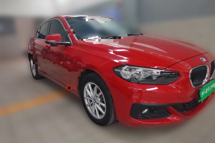 Used BMW 1 Series 2018 118i Fashion Model Front Right 45 Deg