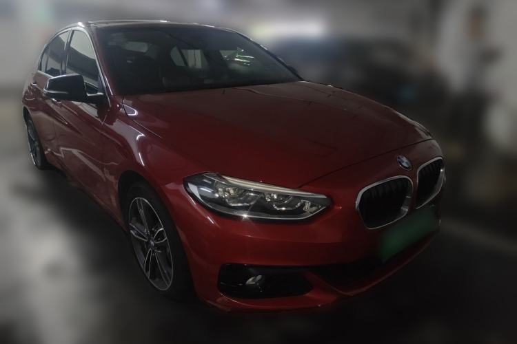 Used BMW 1 Series 2018 118i Sport Edition Front Right 45 Deg