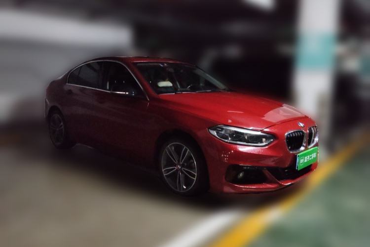 Used BMW 1 Series 2018 118i Sport Edition Front Right 45 Deg