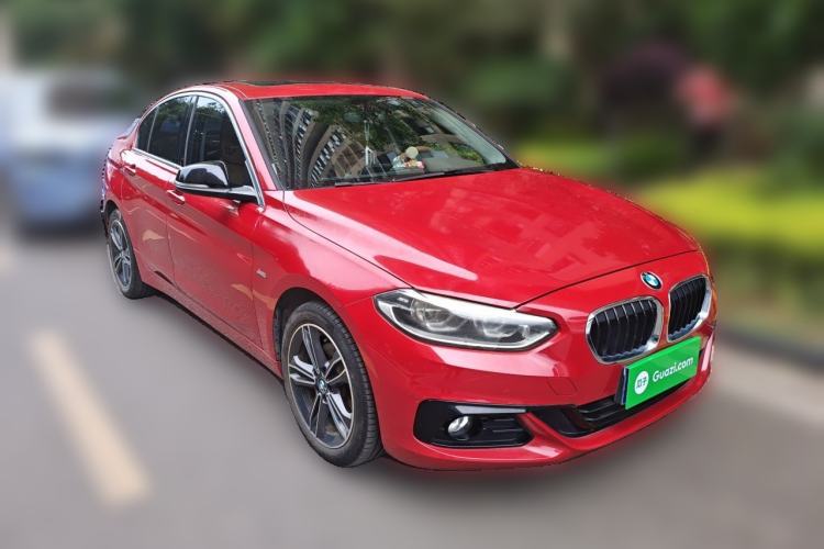 Used BMW 1 Series 2018 118i Sport Edition Front Right 45 Deg