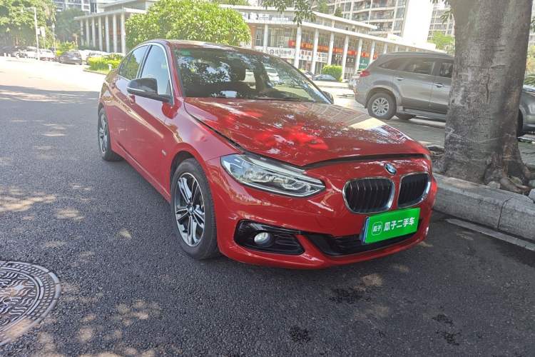 Used BMW 1 Series 2018 118i Sport Edition Front Right 45 Deg