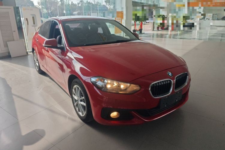 Used BMW 1 Series 2018 118i Fashion Model Front Right 45 Deg