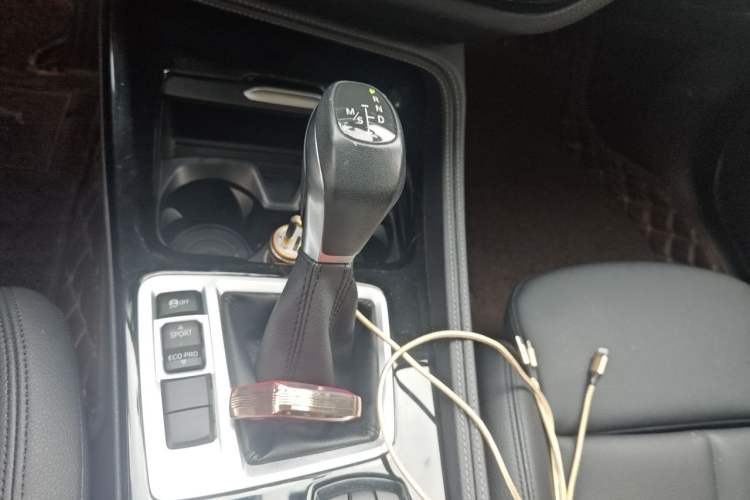 Used BMW 1 Series 2018 118i Sport Edition Gear Lever