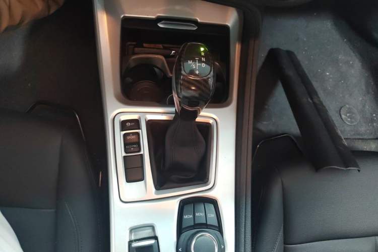 Used BMW 1 Series 2018 118i Fashion Model Gear Lever