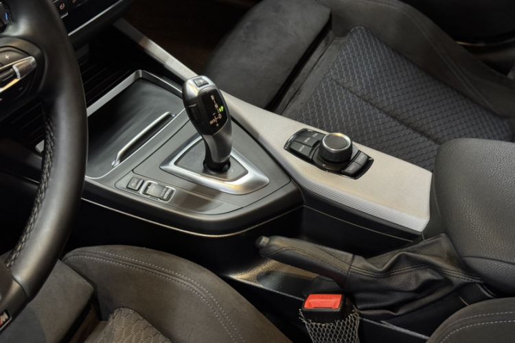 Used BMW 1 Series 2018 120i M Sport Package Gear Lever