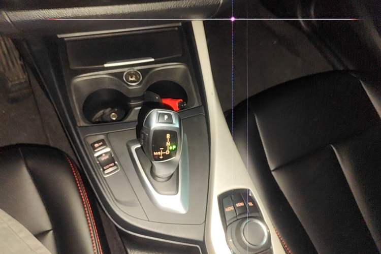 Used BMW 1 Series 2018 118i Leading Model Gear Lever