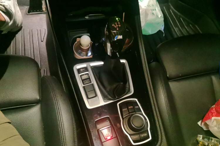 Used BMW 1 Series 2018 Facelifted 118i Sport Edition Gear Lever