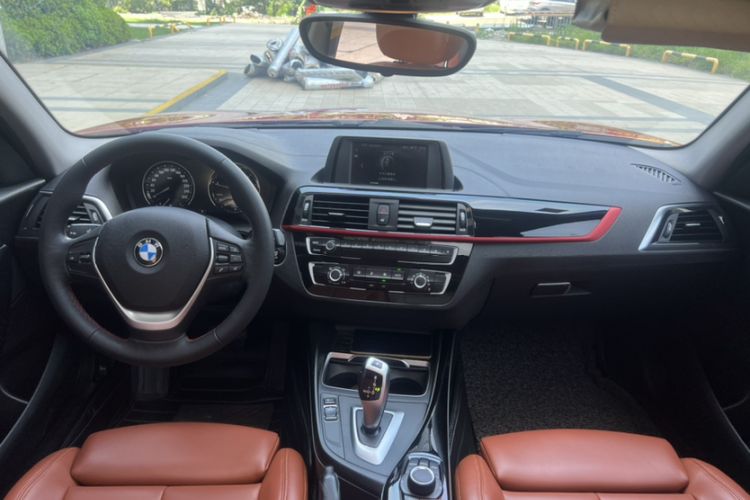 Used BMW 1 Series 2018 118i Sport Design Package Interior 1