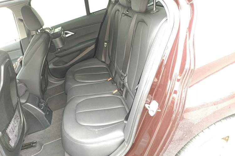 Used BMW 1 Series 2018 118i Design Package Edition Interior 4