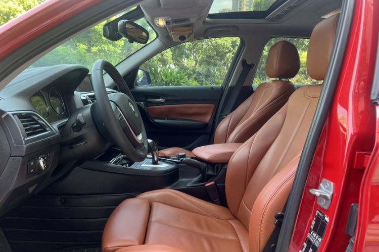 Used BMW 1 Series 2018 118i Sport Design Package Left Front Seat