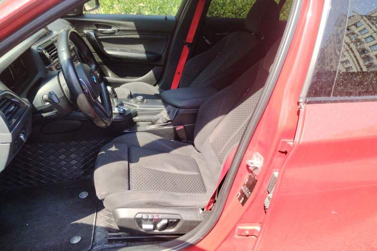 Used BMW 1 Series 2018 120i M Sport Package Left Front Seat
