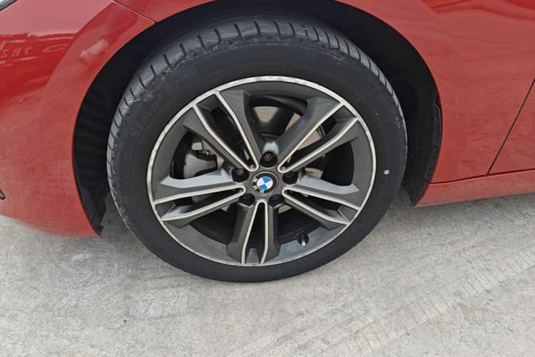 Used BMW 1 Series 2018 Facelifted 118i Sport Edition Left Front Wheel Hub