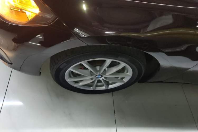 Used BMW 1 Series 2018 118i Fashion Model Left Front Wheel Hub