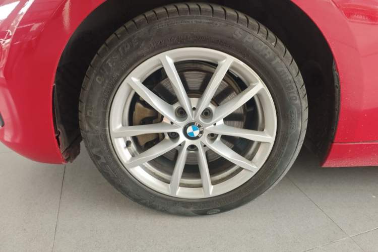 Used BMW 1 Series 2018 118i Fashion Model Left Front Wheel Hub