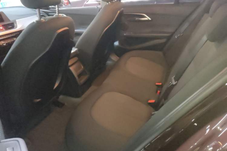 Used BMW 1 Series 2018 118i Fashion Model Left Rear Seat