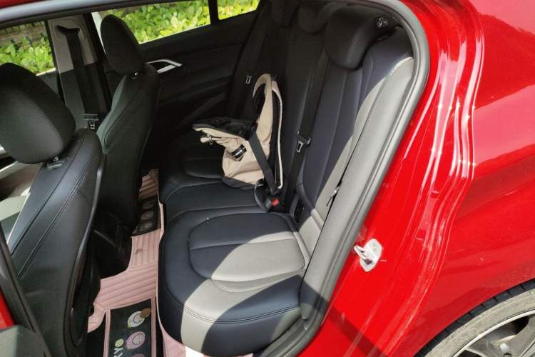 Used BMW 1 Series 2018 118i Sport Edition Left Rear Seat