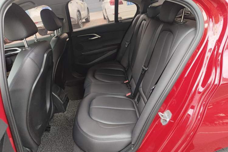 Used BMW 1 Series 2018 Revised 118i Fashion Edition Left Rear Seat