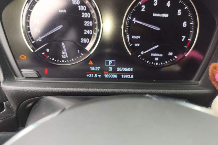 Used BMW 1 Series 2018 118i Sport Edition Odometer Close Up