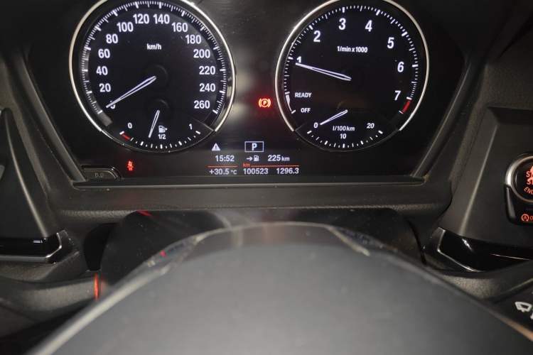 Used BMW 1 Series 2018 118i Sport Edition Odometer Close Up