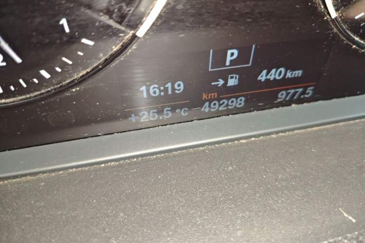 Used BMW 1 Series 2018 118i Sport Edition Odometer Close Up