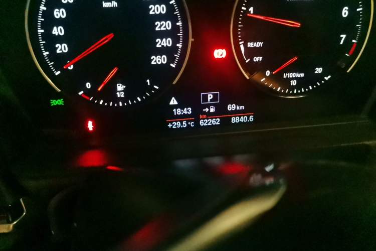 Used BMW 1 Series 2018 Facelifted 118i Sport Edition Odometer Close Up