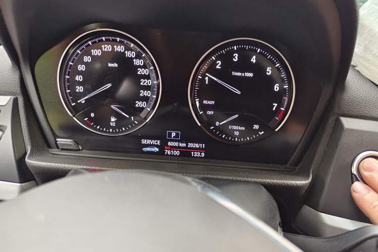 Used BMW 1 Series 2018 Revised 118i Fashion Edition Odometer Close Up